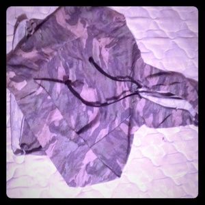 Camo crop-top
